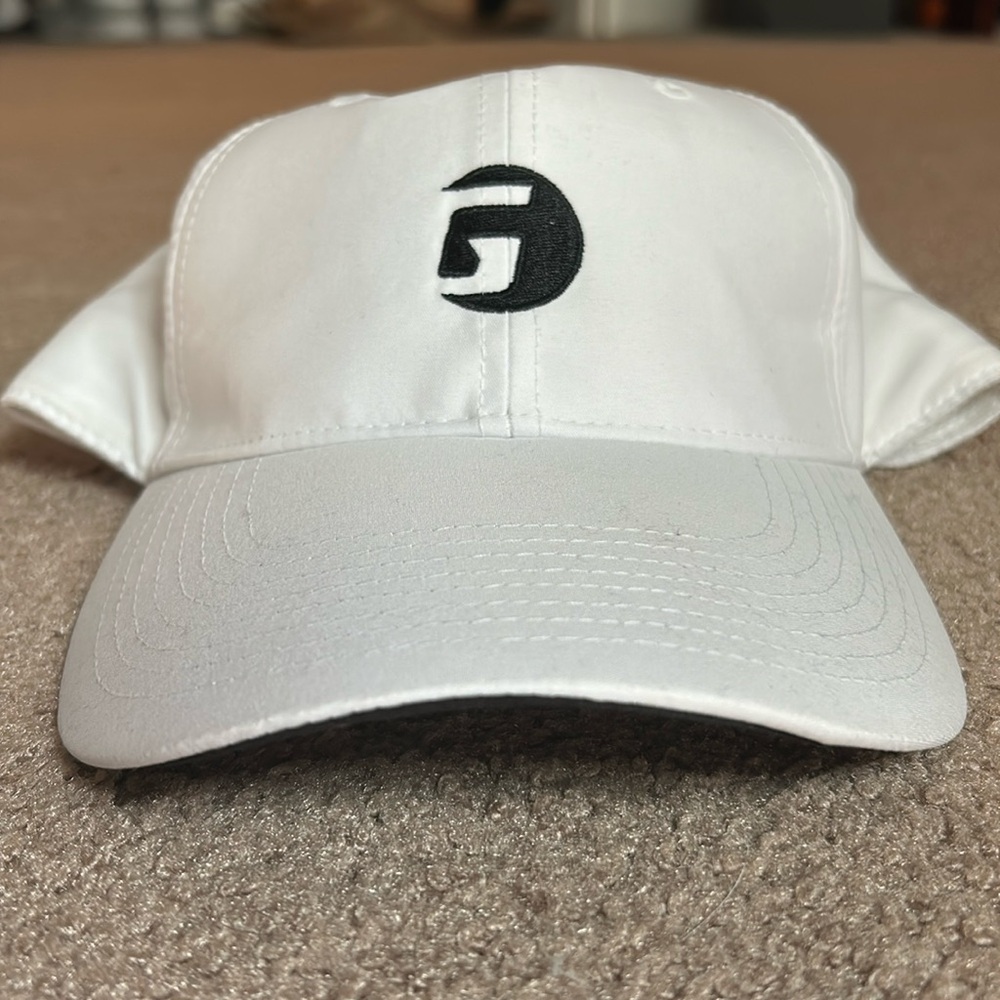 White gamma hat